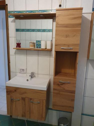 Badkamer -1 - Bagno Cantina (2)