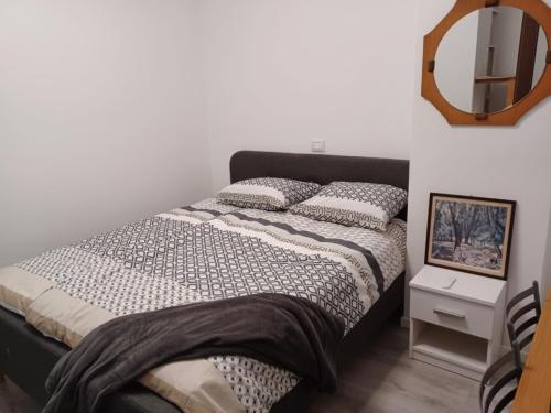 Slaapkamer voor - Camera di Letto Corte (6)